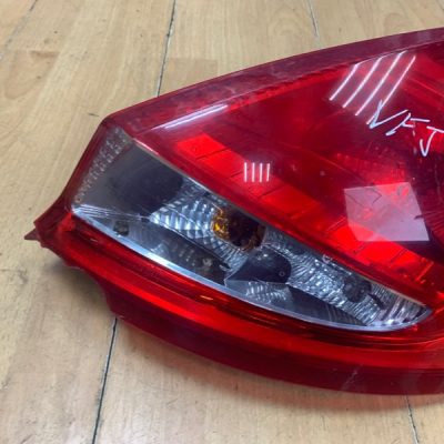 Фонарь Ford Fiesta 2011 6 TDCI хэтчбек 3-х дв., Задн., Прав. - изображение 3