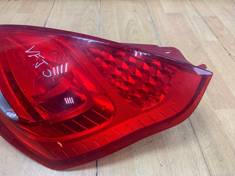 Фонарь Ford Fiesta 6 2011 хэтчбек 3-х дв. 6 TDCI Задн. Прав.