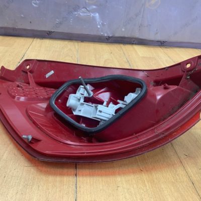 Фонарь Ford Fiesta 2011 6 TDCI хэтчбек 3-х дв., Задн., Прав. - изображение 7