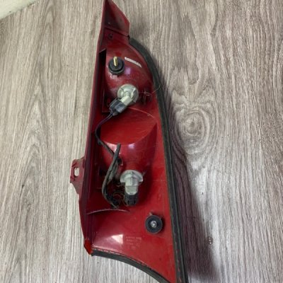 Фонарь Ford Focus 1 2002 хетчбэк 3-х дв. Задн. Прав. - изображение 9