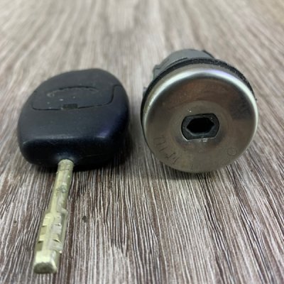 Замок зажигания Ford Fiesta 5 2001-2008 - изображение 3