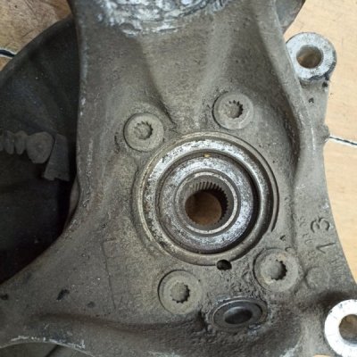 Поворотный кулак Volkswagen Passat B6 2006 Лев. - изображение 4