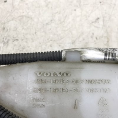 Бачок омывателя Volvo V50 2004 Универсал - изображение 1