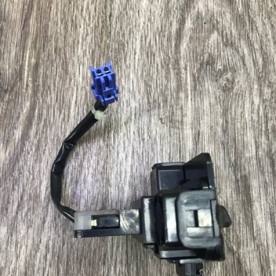 Кнопка открывания багажника Honda Accord VII 2004 Седан Задн. - изображение 3
