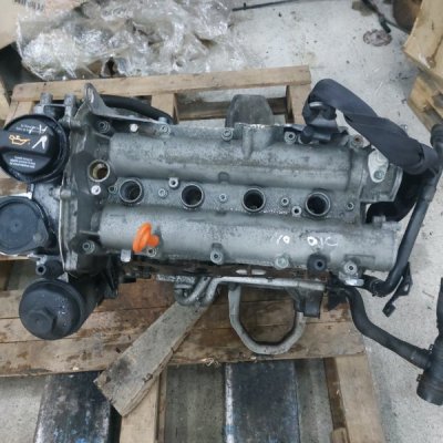 Двигатель Volkswagen Golf 5 BLF - изображение 1
