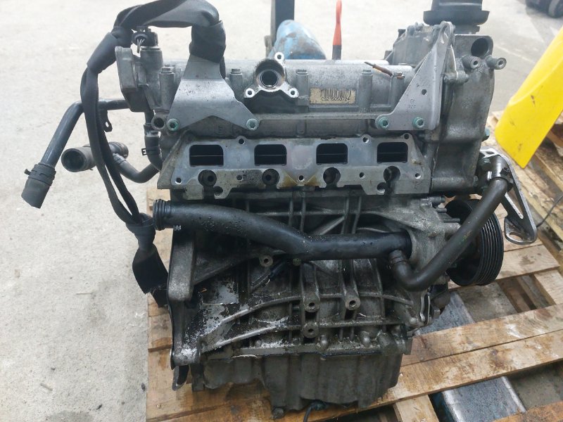 Двигатель Volkswagen Golf 5 BLF