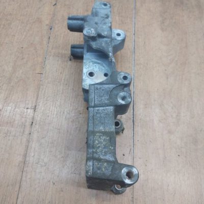 Кронштейн генератора Volvo S40 1998 B4204S - изображение 3