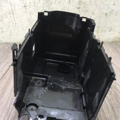 Полка аккумулятора Mazda 3 хетчбэк 5-ти дв. - изображение 2