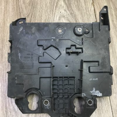 Полка аккумулятора Renault Modus - изображение 6