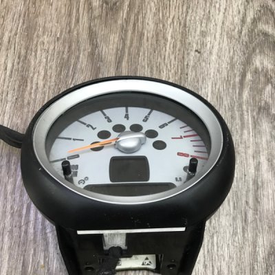 Панель приборов Mini Cooper 2007 - изображение 3
