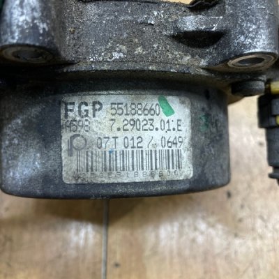 Вакуумный насос Opel Astra H 2007 Z19DTH - изображение 6