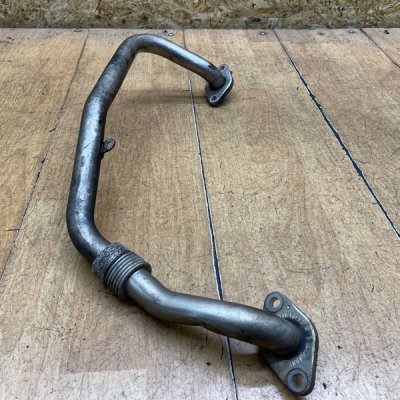 Трубка клапана EGR (ЕГР) Volkswagen Golf 5 2004 BKD - изображение 3