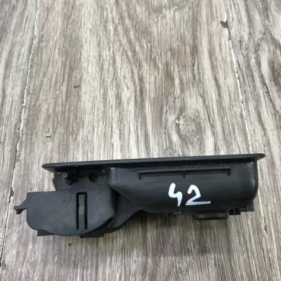 Ручка двери внутренняя Land Rover Discovery 3 2004 внедорожник, Задн., Прав. - изображение 3