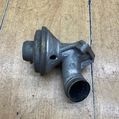 Клапан EGR (ЕГР) Citroen C3 2004 8HY(DV4TED4) - изображение 2