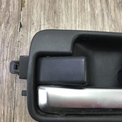 Ручка двери внутренняя Land Rover Discovery 3 2004 внедорожник, Перед., Лев. - изображение 2