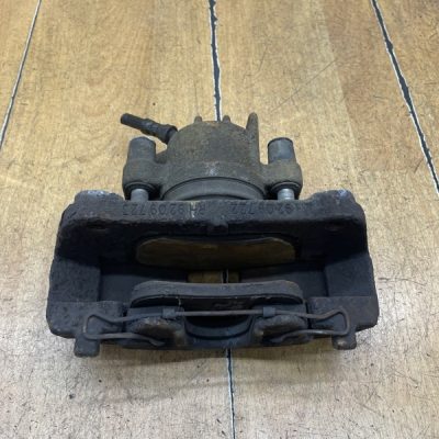 Тормозной суппорт Volvo V70 2004 D5244T, Перед., Лев. - изображение 6