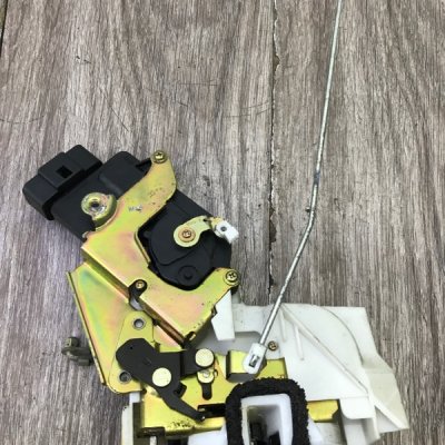 Замок двери Suzuki ignis 2004 хетчбэк-5ти дв. Задн. Прав. - изображение 2