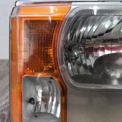 Фара Land Rover Discovery 3 2004 внедорожник Перед. Прав. - изображение 4