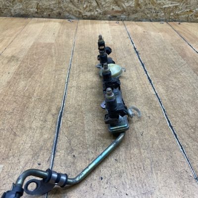 Топливная рампа Honda Jazz 2004 L13A1 - изображение 3