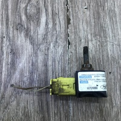Датчик удара Ford Fiesta 2003 FXJA - изображение 3