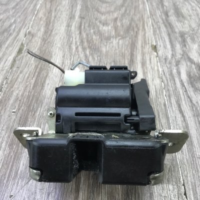 Замок крышки багажника Mitsubishi Colt 2006 хетчбэк-3х дв. Задн. - изображение 7