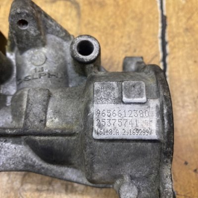 Клапан EGR (ЕГР) Ford Focus 2 2005 G6DD - изображение 7