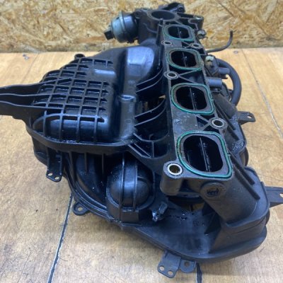 Коллектор впускной Mazda 5 2006 L829 - изображение 6