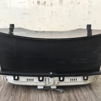 Панель приборов Honda Civic 2006 N22A2 - изображение 2