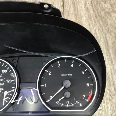 Панель приборов BMW 1 series 2007 хетчбэк-5ти дв. N43B16O0 - изображение 4