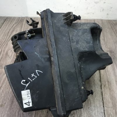 Корпус воздушного фильтра Mazda 5 2006 L823 - изображение 3