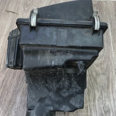 Корпус воздушного фильтра Mazda 5 2006 L823 - изображение 6