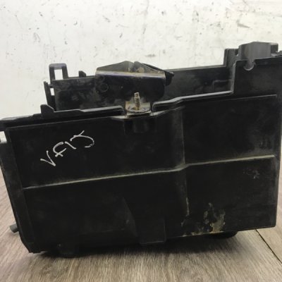 Полка аккумулятора Mazda 5 2006 L823 - изображение 3