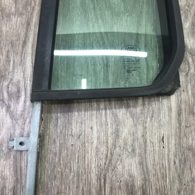 Форточка двери Land Rover Discovery 3 2004 внедорожник, Задн., Лев. - изображение 2