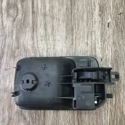 Ручка двери внутренняя Land Rover Discovery 3 2004 внедорожник, Задн., Лев. - изображение 5