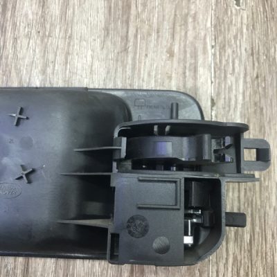Ручка двери внутренняя Land Rover Discovery 3 2004 внедорожник, Задн., Лев. - изображение 7