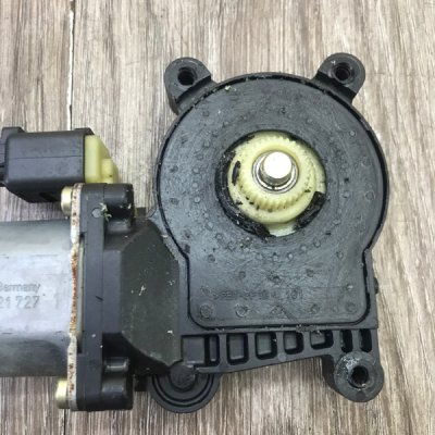 Мотор стеклоподъемника Land Rover Range Rover 2003 внедорожник Задн. Лев. - изображение 2