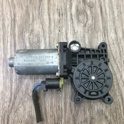 Мотор стеклоподъемника Land Rover Range Rover 2003 внедорожник Задн. Лев. - изображение 3