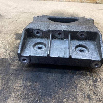 Кронштейн двигателя Saab 9-5 2003 D308L - изображение 3