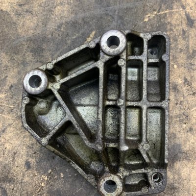 Кронштейн кондиционера Opel Astra H 2007 A16XER - изображение 3