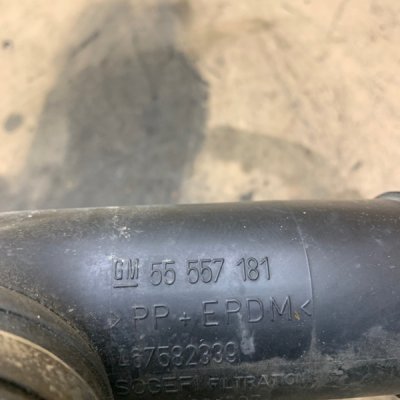 Патрубок воздушного фильтра Opel Corsa D 2007 Z12XEP - изображение 5
