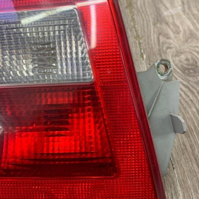 Фонарь крышки багажника Saab 9-5 2003 универсал, Задн., Лев. - изображение 3
