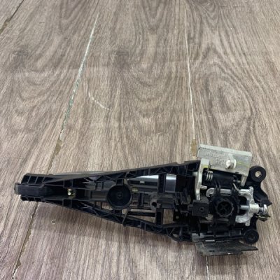 Ручка двери внешняя Opel Astra J 2010 хетчбэк 5-ти дв. Задн. Прав. - изображение 5