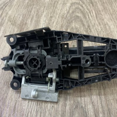 Ручка двери внешняя Opel Astra J 2011 хетчбэк 5-ти дв. Задн. Прав. - изображение 9