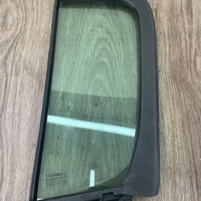 Форточка двери Renault Modus 2005 хетчбэк-5ти дв. Задн. Прав. - изображение 2
