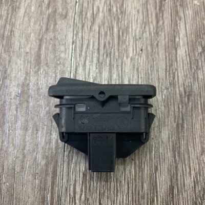 Кнопка центрального замка Volvo V50 2004 Универсал Перед. - изображение 2