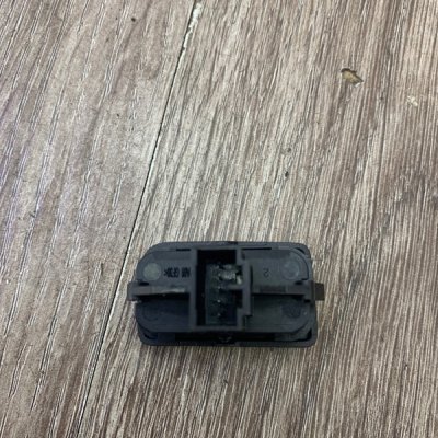 Кнопка центрального замка Volvo V50 2004 Универсал Перед. - изображение 4