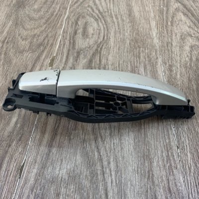 Ручка двери внешняя Opel Corsa D 2008 хетчбэк 5-ти дв. Задн. Прав. - изображение 6