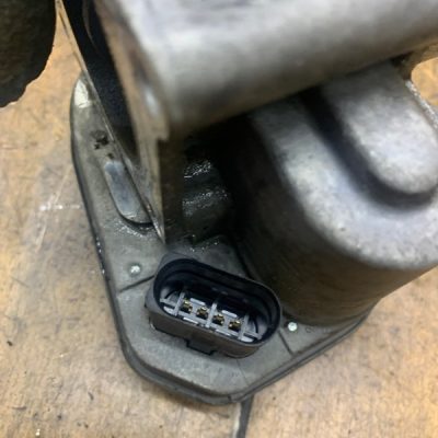 Дроссельная заслонка Opel Astra H 2005 Z17DTH - изображение 7