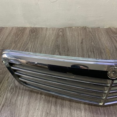 Решетка радиатора Mercedes-Benz C-Class 2008 W204 Перед. - изображение 2