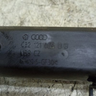 Патрубок системы охлаждения двигателя Audi A2 2002 BAD - изображение 2